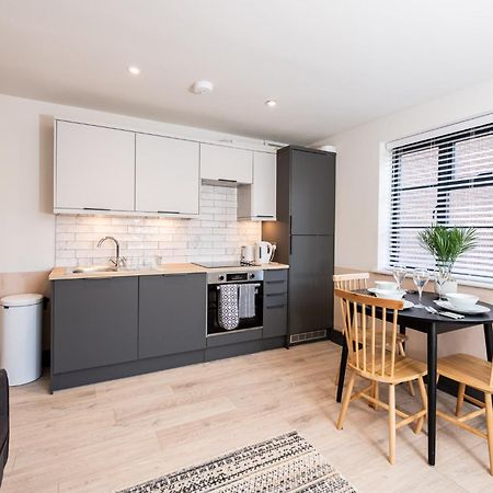 2 Castle Mews Διαμέρισμα Σαλισμπέρι Εξωτερικό φωτογραφία